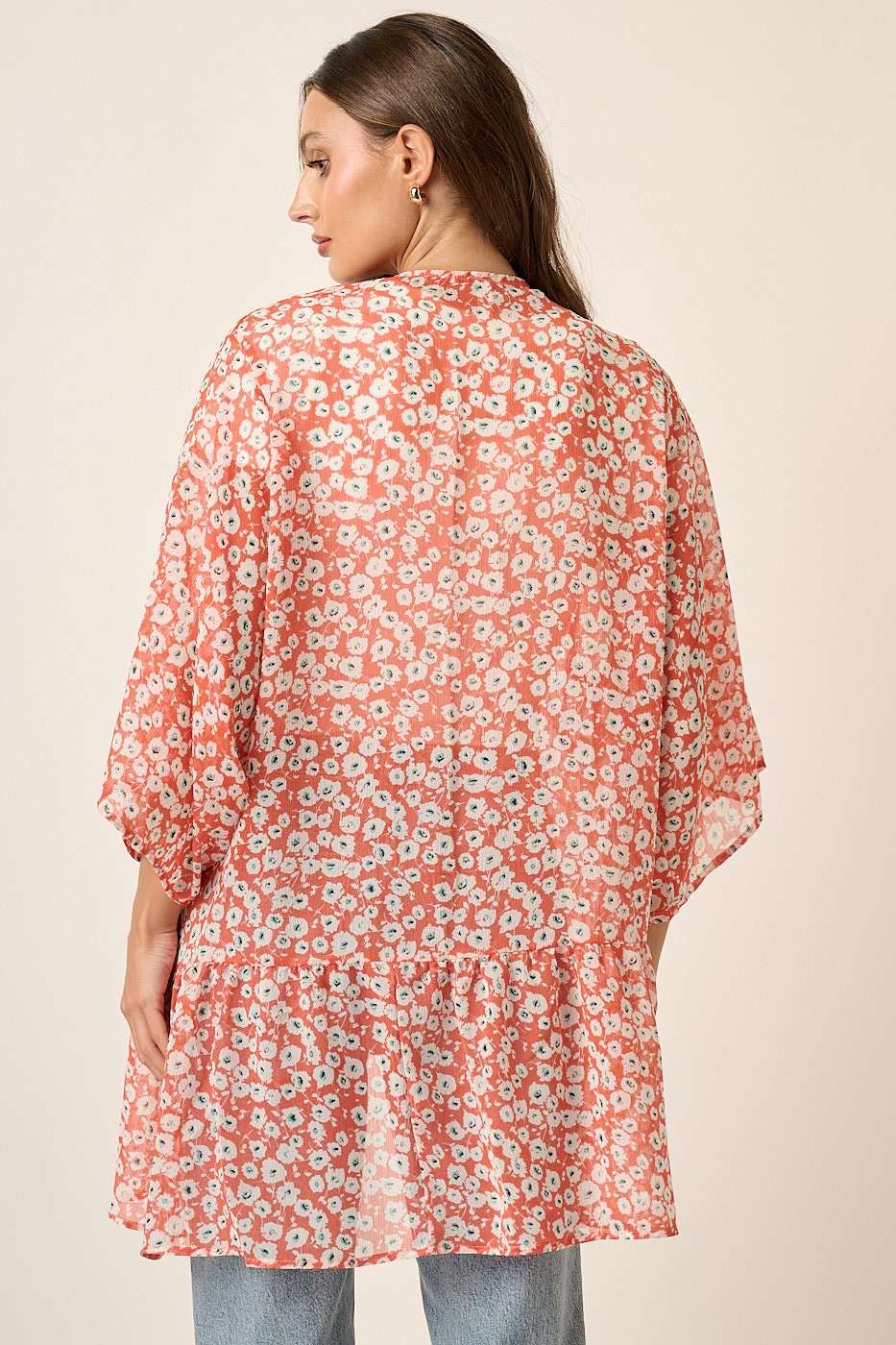 FLOWER PRINT ON YORYU CHIFFON WOVEN FABRIC -OPEN FRONT -RUFFLE DETAIL ON BOTTOM VERY NICE!